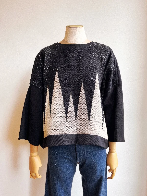 Handwoven Geometric Beat Black Pullover