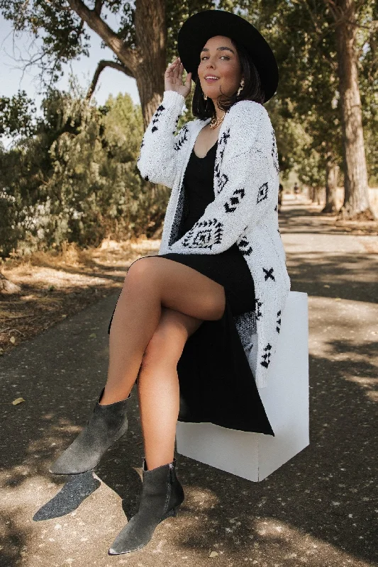 Missoula Oversized Cardigan | Off White + Black