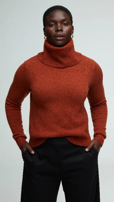 Weekend Wonders Await! Chunky Turtleneck in Wool-Cashmere | Auburn