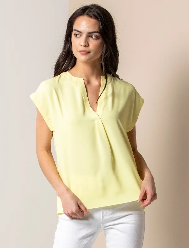 Dani Placket Front Essential